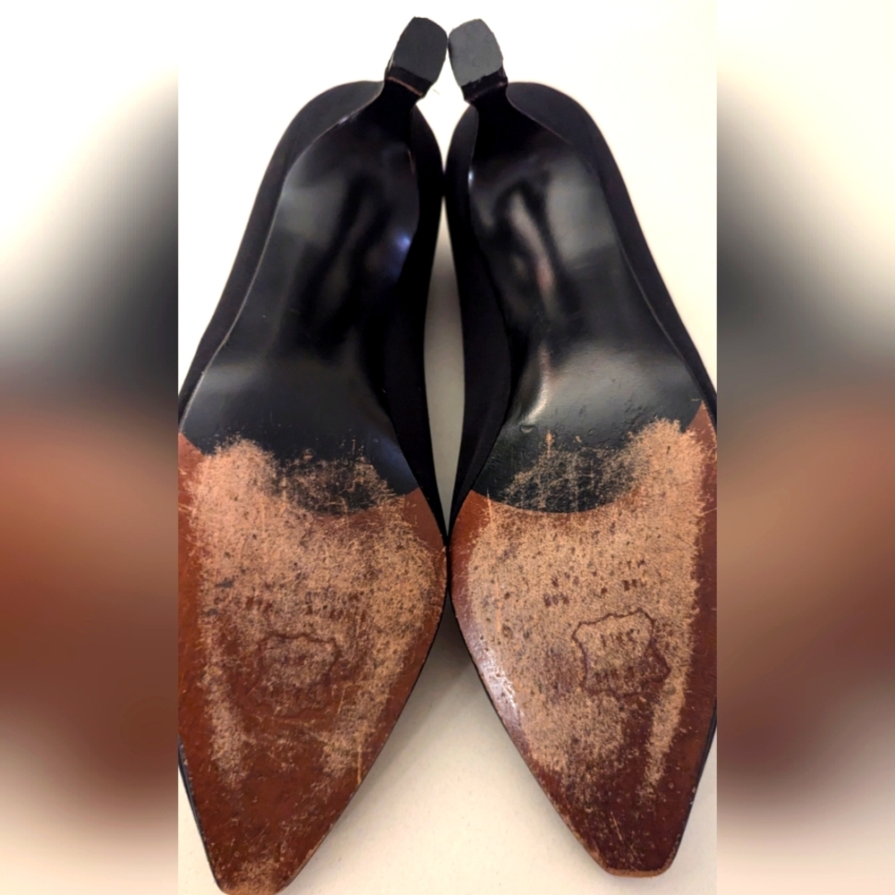 Stuart Weitzman, classic luxury, beautiful black pumps. 7 M - Picture 3 of 7